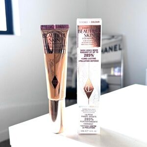 Charlotte Tilbury Beautiful Skin Foundation 11 Cool